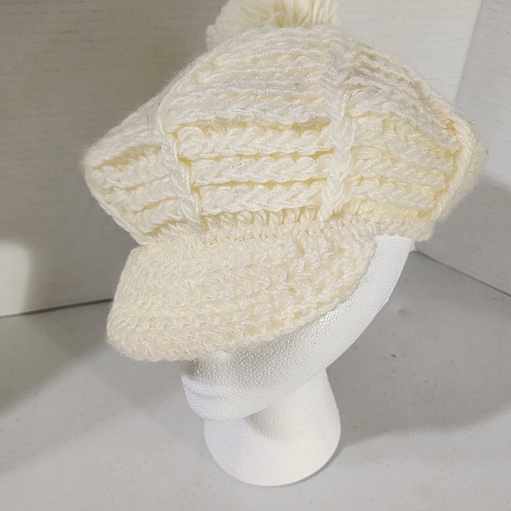 Vintage Hand Crochet Newsboy Cap Ivory White Pom Pom Knit Visor Hat Acrylic - Picture 5 of 9